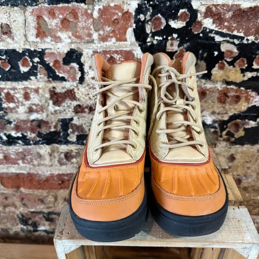 Nike ACG Woodside 2 High GS Orange Tan Blue Boots 524872-201 Mens 6Y Womens 7.5